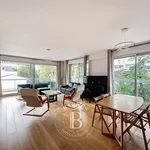 Appartement de 95 m² avec 3 chambre(s) en location à Paris