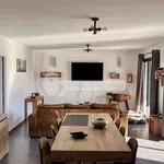 Rent 4 bedroom house of 110 m² in Paradou