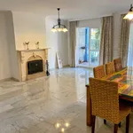 Rent 4 bedroom house of 333 m² in Marbella