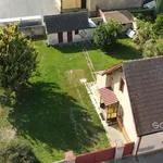 Pronajměte si 2 ložnic/e dům o rozloze 450 m² v Jirny