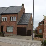 Huur 3 slaapkamer huis van 142 m² in Bekegem