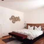 Rent 1 bedroom apartment of 76 m² in Chemnitz