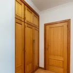 Rent 1 bedroom apartment of 64 m² in Porto, Paranhos