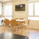 Rent a room of 157 m² in madrid