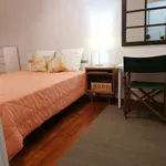 Rent a room in lisbon