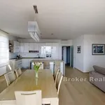 Rent 2 bedroom apartment of 100 m² in Split