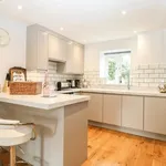 Rent 3 bedroom apartment in South East England