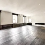 Huur 3 slaapkamer appartement van 204 m² in Brussels