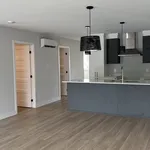 Rent 4 bedroom apartment in Sherbrooke