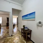 Rent 2 bedroom apartment of 120 m² in genoa