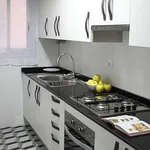 Rent 3 bedroom apartment in barcelona