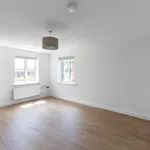 Rent 3 bedroom flat in East Midlands