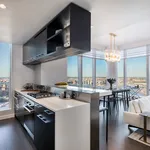 Rent 2 bedroom apartment of 108 m² in Manhattan