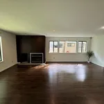 Rent 3 bedroom apartment of 144 m² in Westchester