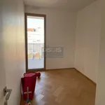 Appartement de 135 m² avec 5 chambre(s) en location à Lyon