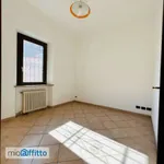 Affitto 3 camera appartamento di 95 m² in Vercelli