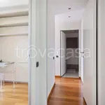 Rent 3 bedroom apartment of 80 m² in Milano