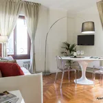 Rent 1 bedroom apartment of 52 m² in Florence