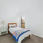 Rent 4 bedroom house in Cranbourne East