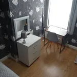 Rent 4 bedroom flat in North East England