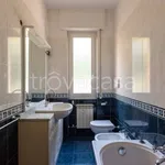 Rent 3 bedroom apartment of 96 m² in Genoa