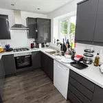 Rent 4 bedroom apartment in West Midlands