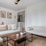 Rent 4 bedroom apartment of 89 m² in paris