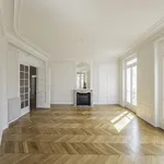 Rent 6 bedroom apartment of 175 m² in Paris