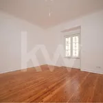 Rent 4 bedroom apartment of 116 m² in Lisbon