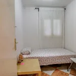 Rent 5 bedroom apartment in Barcelona