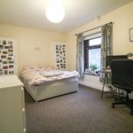 Rent 4 bedroom house in Wales