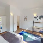 Rent a room of 137 m² in Lille