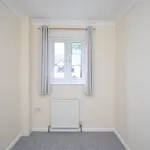 Rent 2 bedroom house in Wakefield