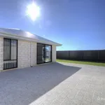 Rent 3 bedroom house of 3870 m² in Yanchep