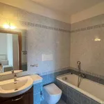 Rent 4 bedroom apartment of 80 m² in Roma