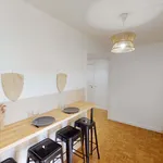 Rent a room of 101 m² in Paris