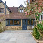 Rent 6 bedroom house in South East England