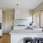 Rent 4 bedroom house in Point Cook