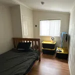 Rent 1 bedroom apartment in Dandenong