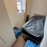 Rent 4 bedroom house in East Midlands