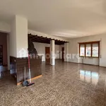 Rent 5 bedroom apartment of 150 m² in Morlupo