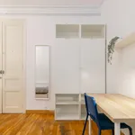 Rent 6 bedroom apartment in Barcelona