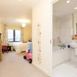 Rent 2 bedroom apartment in London