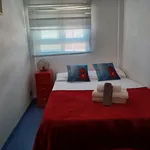 Alquilo 4 dormitorio apartamento de 50 m² en Madrid