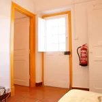 Rent 1 bedroom apartment of 30 m² in lisbon