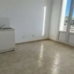 Appartement de 69 m² avec 4 chambre(s) en location à Marseille