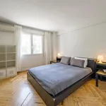 Alquilo 2 dormitorio apartamento de 95 m² en Madrid