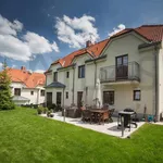 Rent 5 bedroom house in Prague