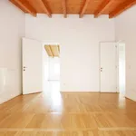 Rent 6 bedroom house of 260 m² in Milano