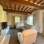 Rent 6 bedroom house of 210 m² in Seravezza